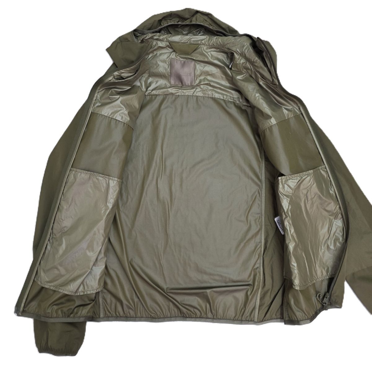 MONCLER モンクレール Kona コナ フード付き ブルゾン ウインド
