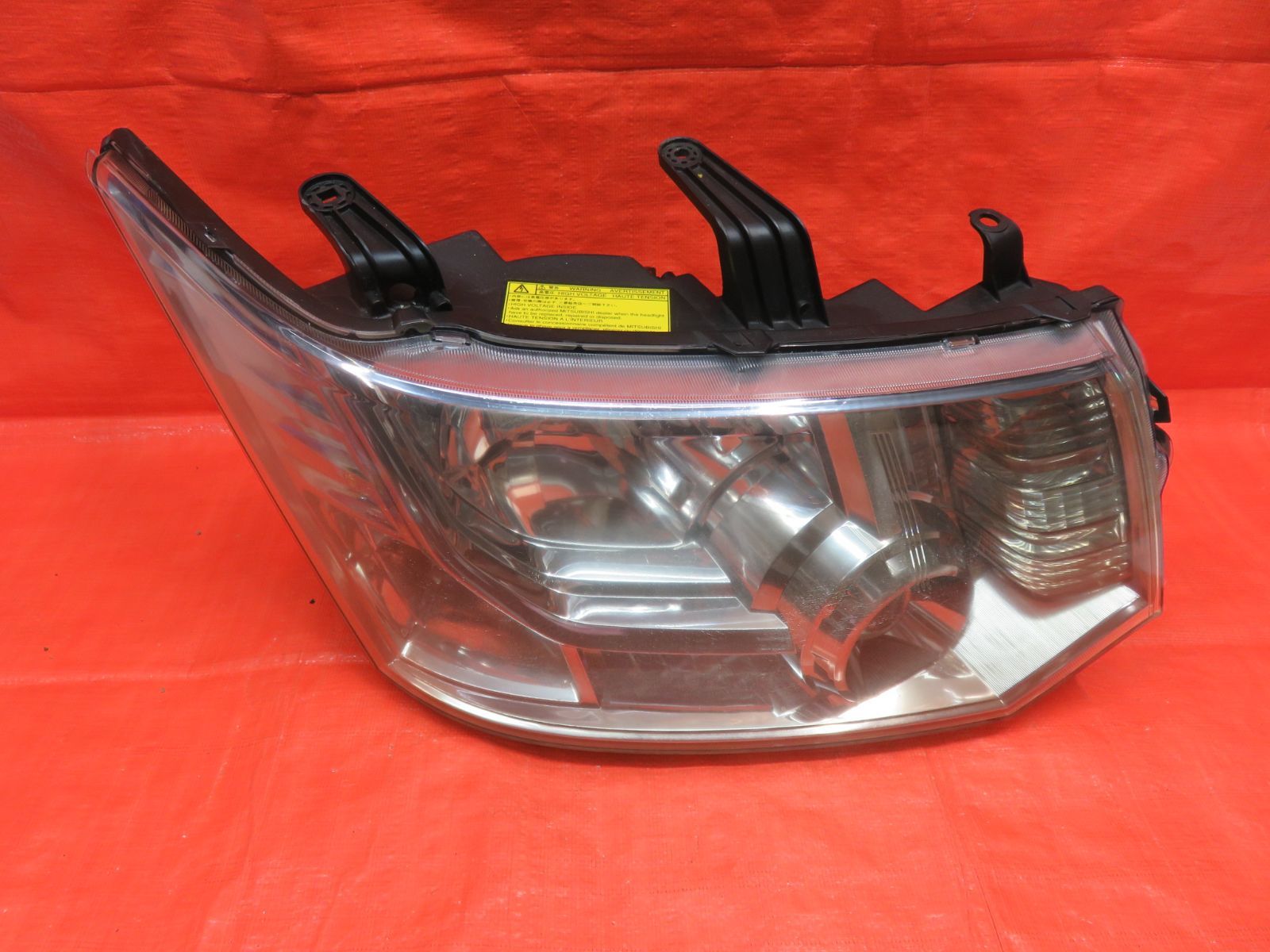 LF643* 現状渡し 三菱 デリカ D-5/D5 CV5W (右) ヘッドライト HID