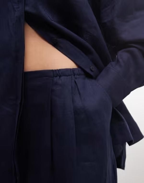 エイソス レディース ボトムス ハーフパンツ・ショーツ ショートパンツ リネン ASOS DESIGN pull on linen look shorts Navy ネイビー