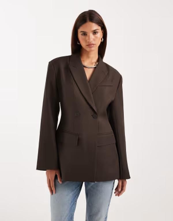 ジーナトリコ レディース アウター ジャケット・ブルゾン ブレザー Gina Tricot shaped blazer with padded shoulders in dark brown ブラウン