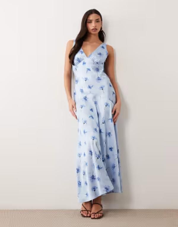 ジーナトリコ レディース トップス ワンピース プリント サテン ノースリーブ マキシ Gina Tricot sleevelessatin maxi dress flower print Blue