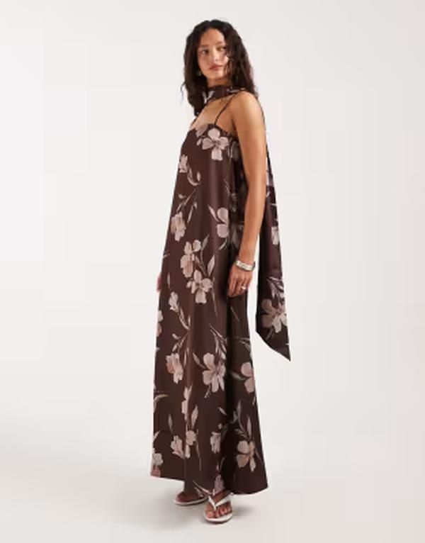プリティラヴィッシュ レディース トップス ワンピース A ライン フラワー柄 サテン ストラップレス マキシ フラワー Pretty Lavish Elowen satin strapless al