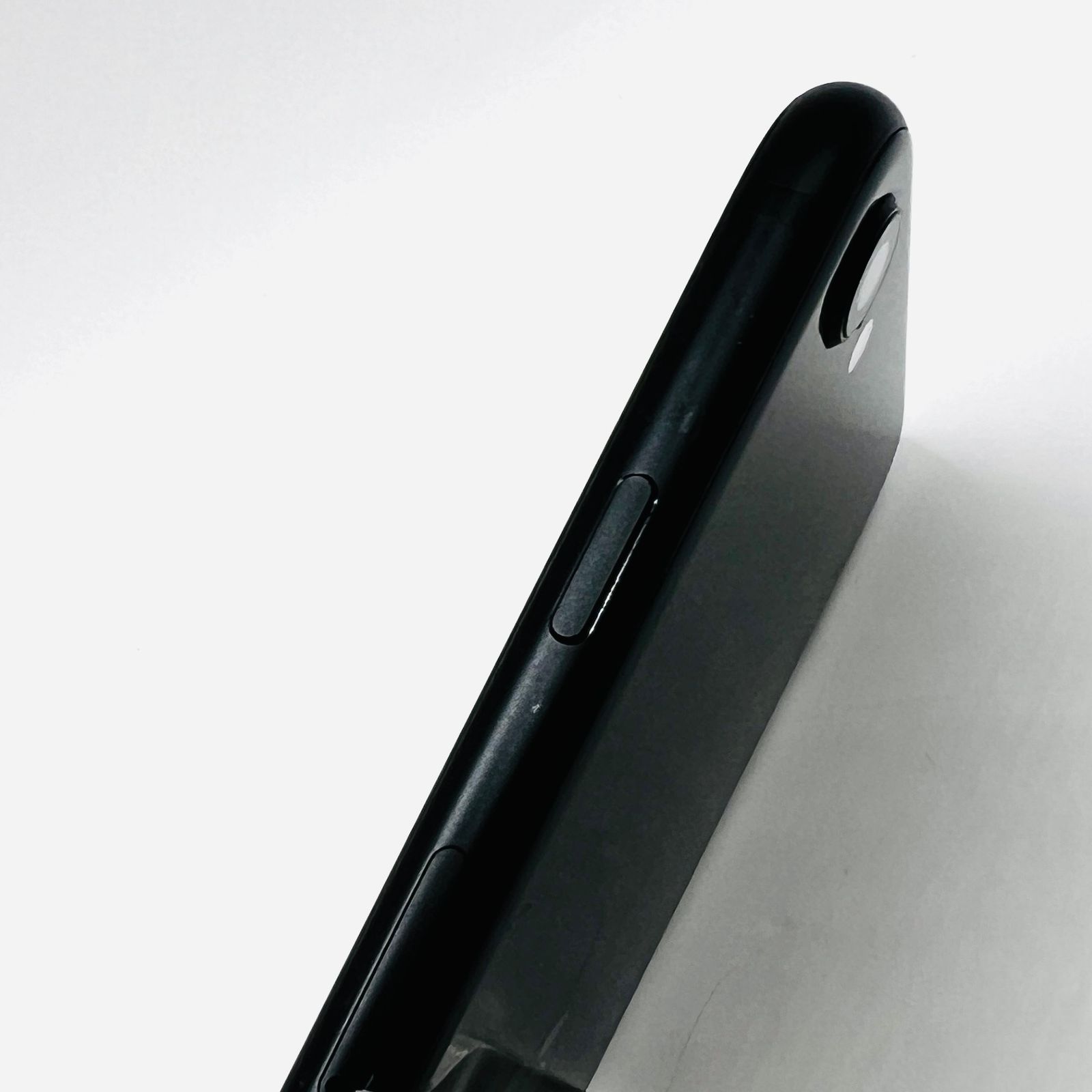 au iPhone SE2 64GB ブラック MHGP3J/A 利用制限〇 動作確認済み