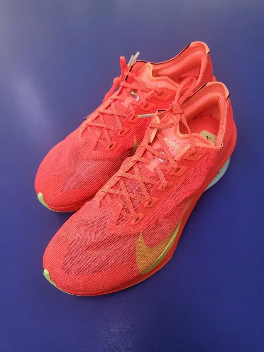NIKE ナイキ Vaporfly NEXT% 4