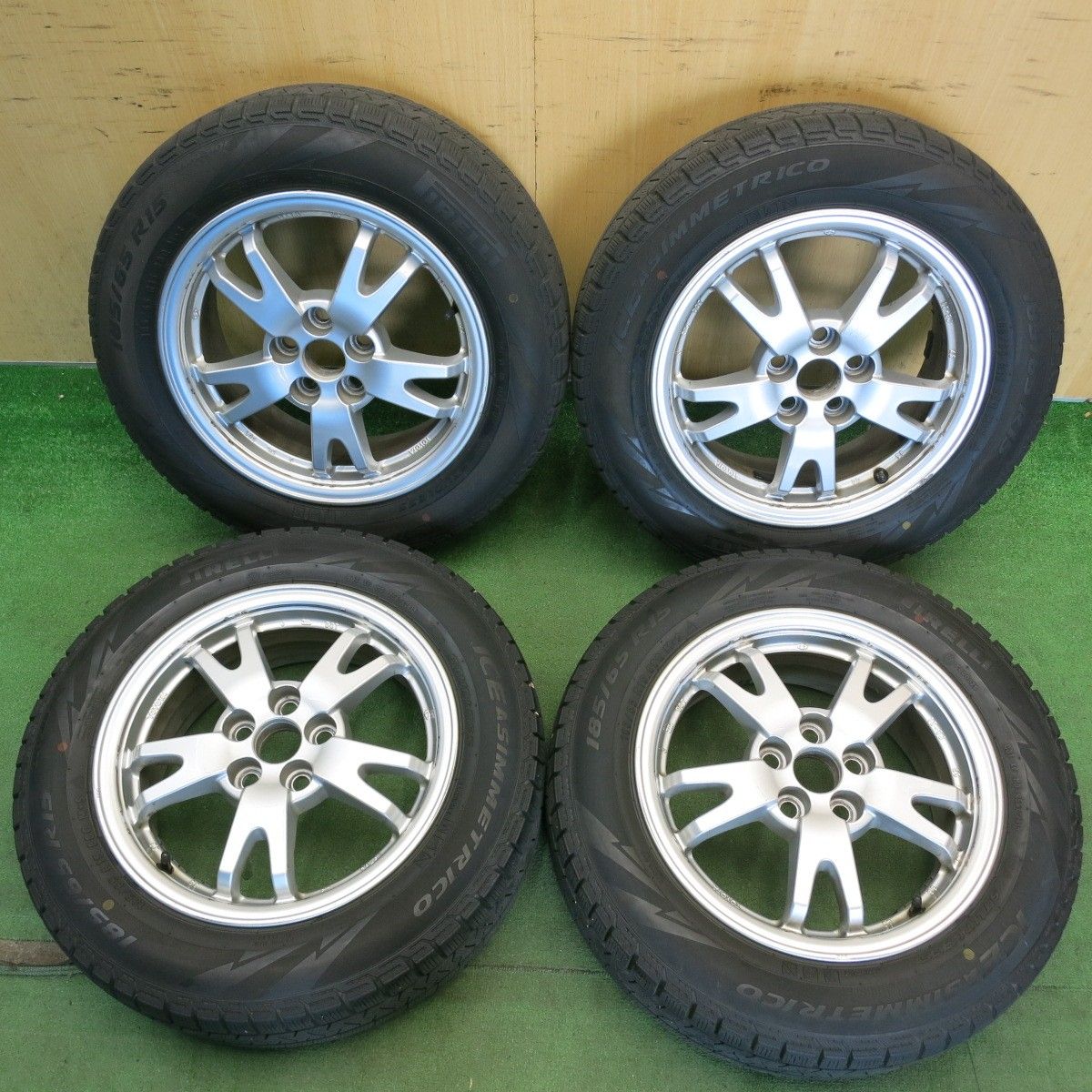 4本価格☆トヨタ 30系 プリウス 純正 185/65R15 スタッドレス ピレリ