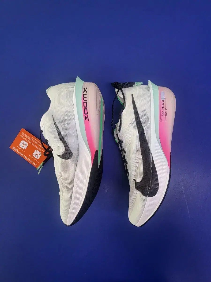 NIKE ナイキ ZOOMX VAPORFLY% 4