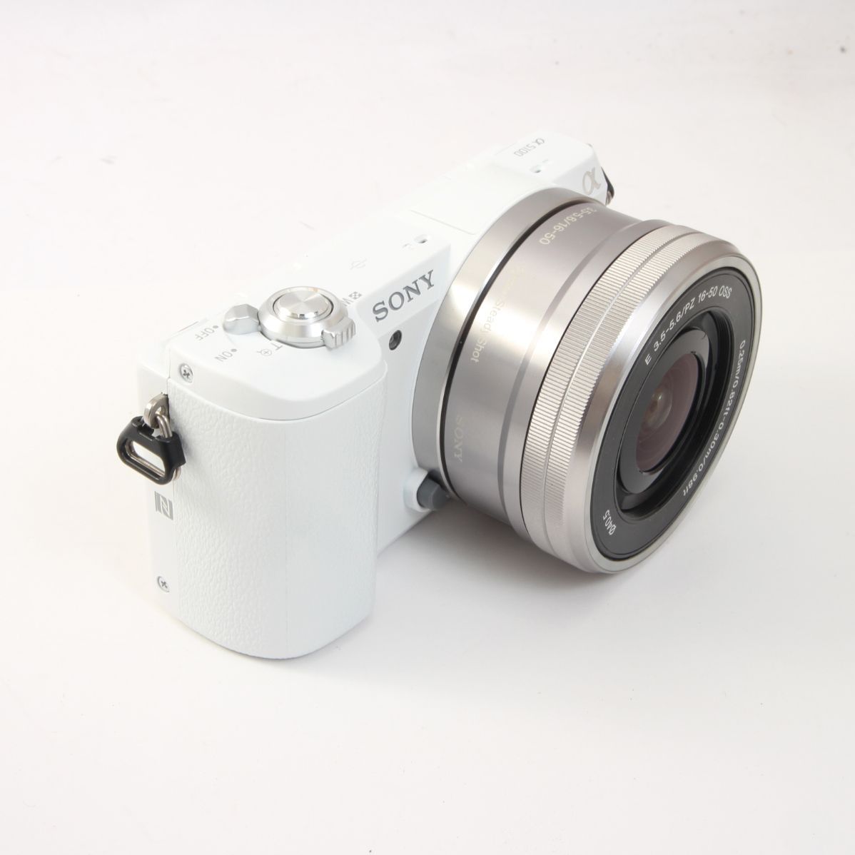 SONY ソニー α5100 ホワイト + E PZ 16-50mm F3.5-5.6 レンズセット