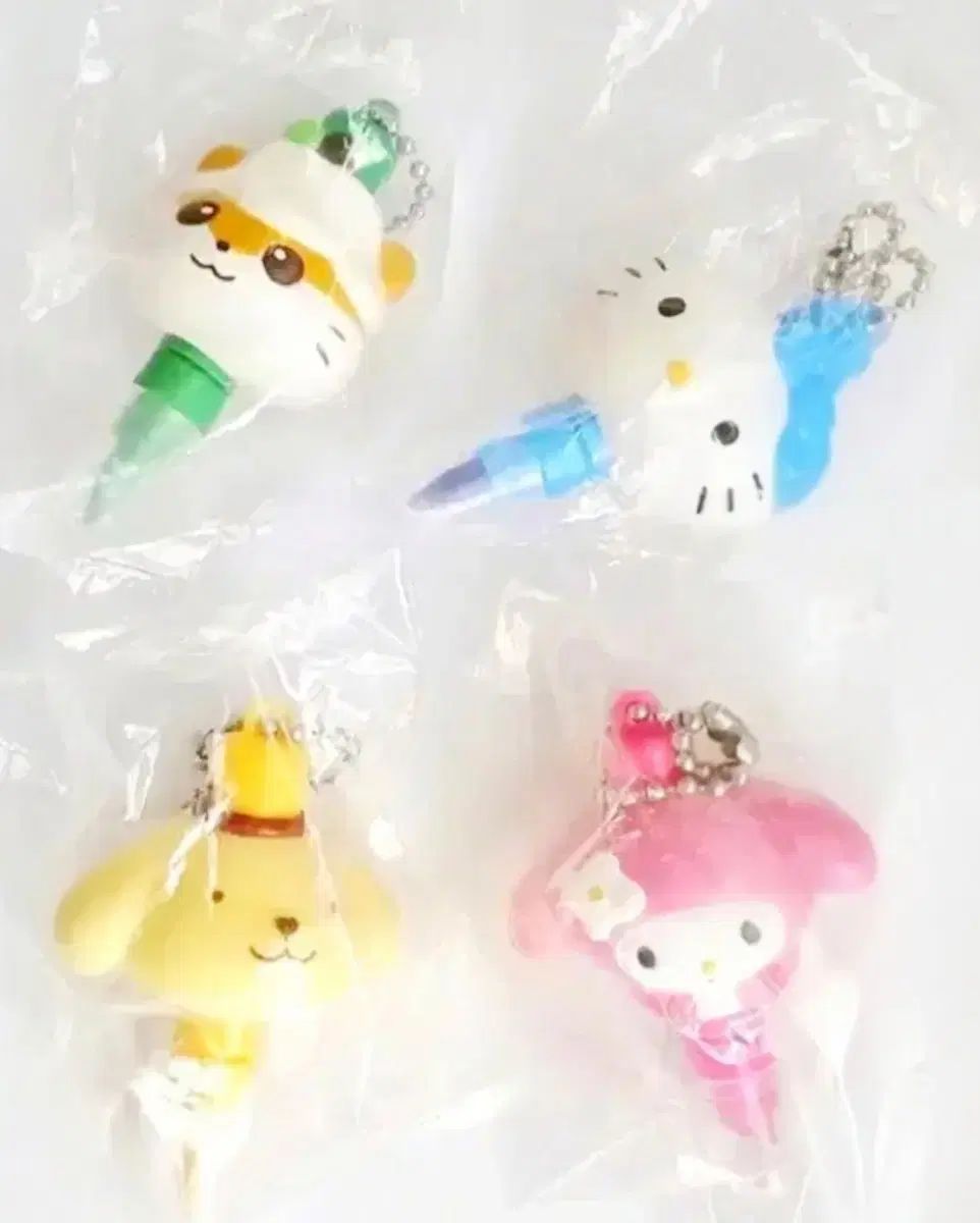 サンリオ キーホルダー 4種セット ハローキティ ミニ ファン キーホルダー マイメロディ ミニ ヤコウペン キーホルダー