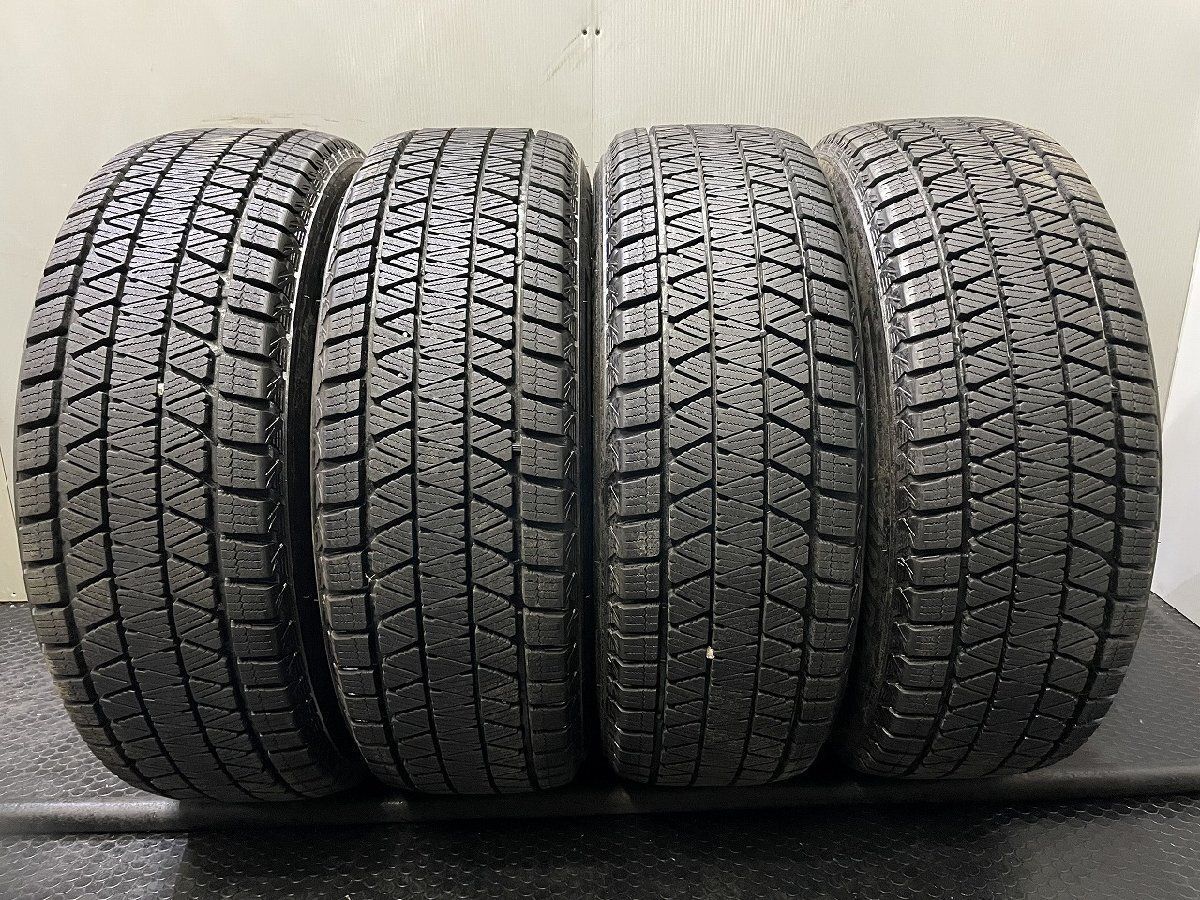 BS BRIDGESTONE BLIZZAK DM-V3 225/60R18 18インチ スタッドレス 4本 21年製 バリ溝 ハリアー エクストレイル RAV4 レクサスNX等　(KTN836)