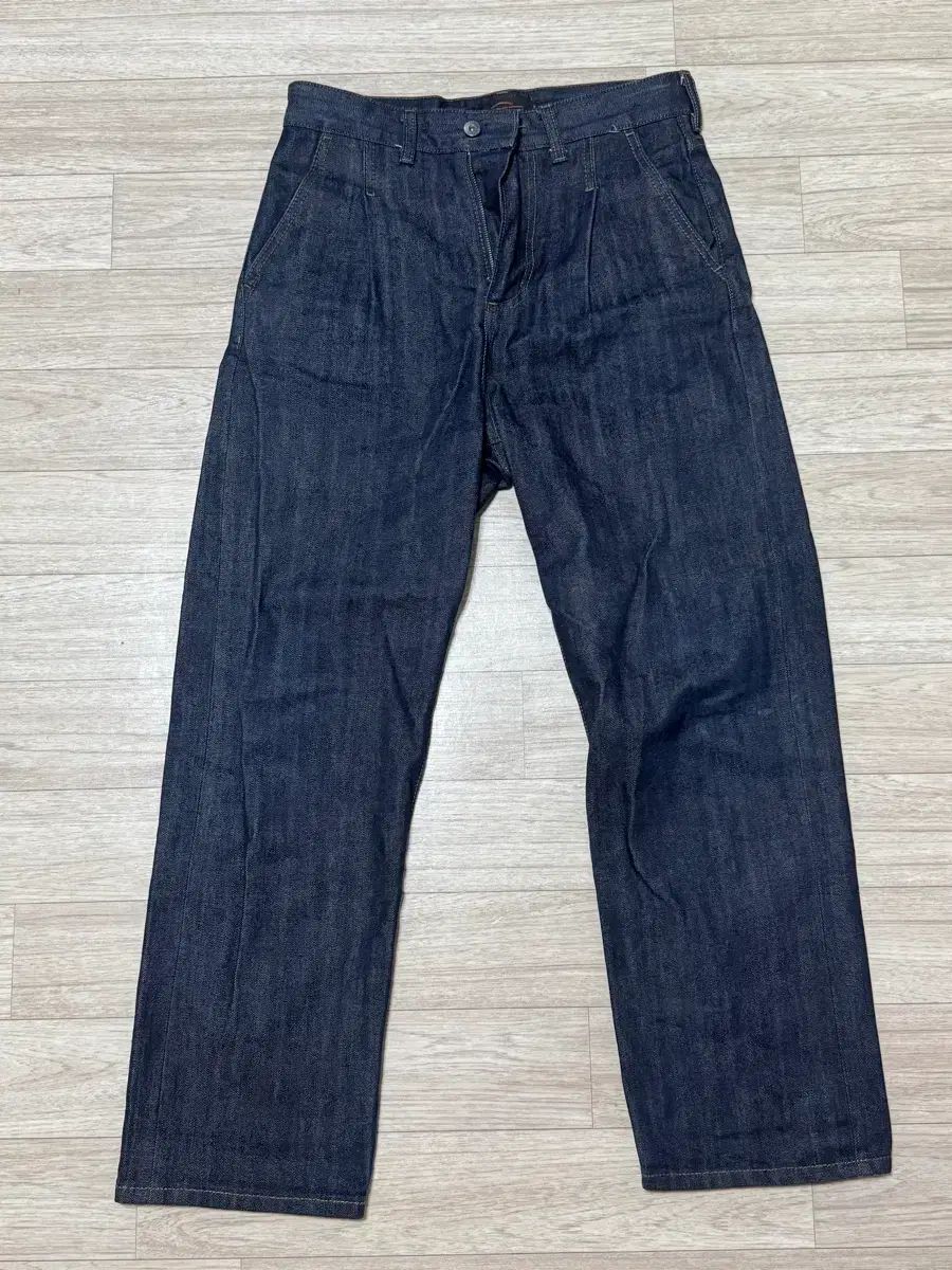 ビースロー デニム 生デニム パンツ COMFY ONE TUCK SELVAGE DEN