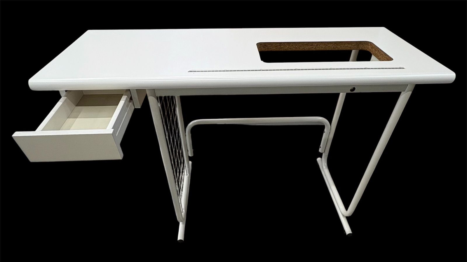 ブラザー職業用ミシン TA3-B627 専用テーブルセット - メルカリ