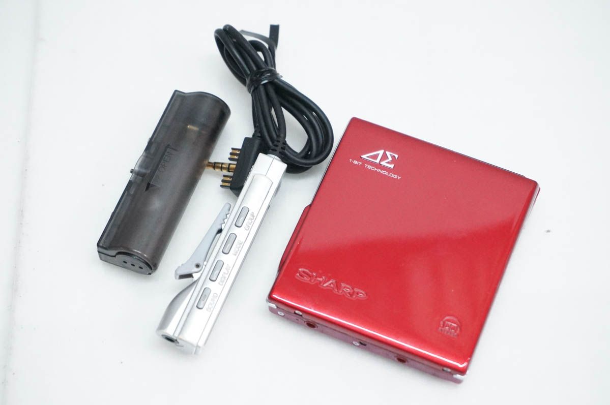 【中古】C SHARPシャープ ポータブルMDプレーヤー MDLP対応 MD-DS70