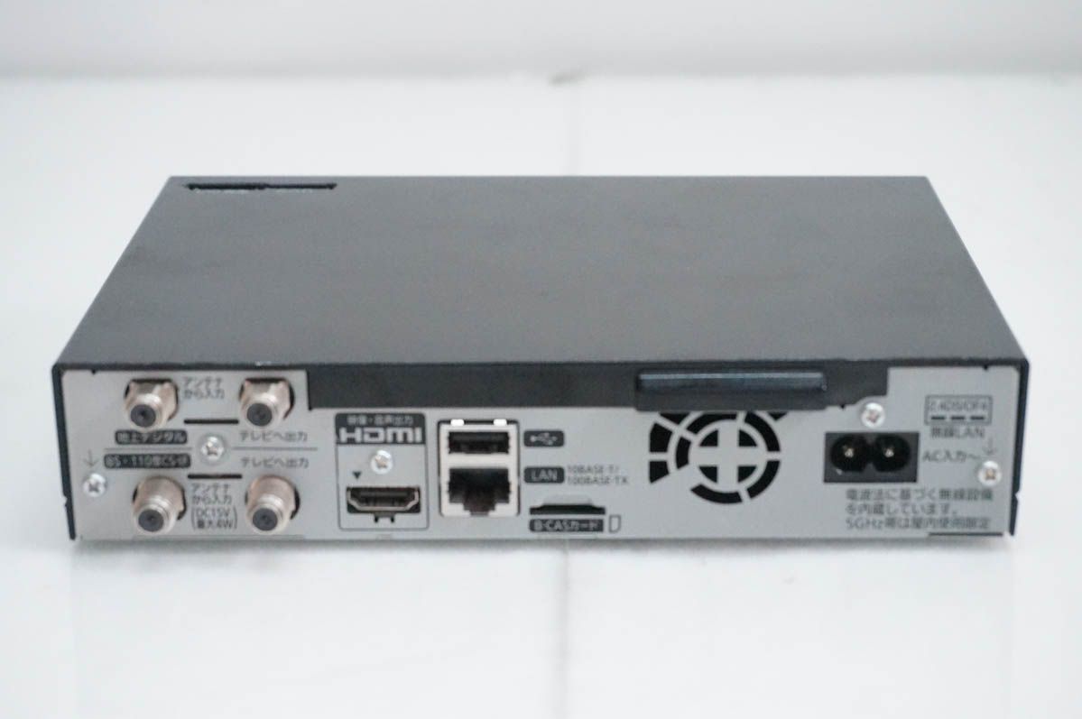 中古】Panasonicパナソニック ポータブル地上・BS・110度CSデジタル
