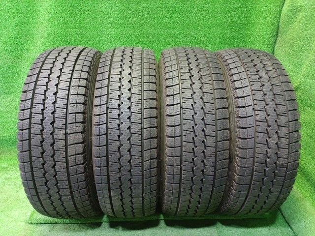 DUNLOP スタッドレス ダンロップ ウィンターマックスSV1 215/70R15 107/105L LT 4本
