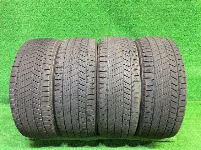 BRIDGESTONE スタッドレス ブリヂストン ブリザックVRX3 215/55R17 4本 2本6ミリ 2本8ミリ