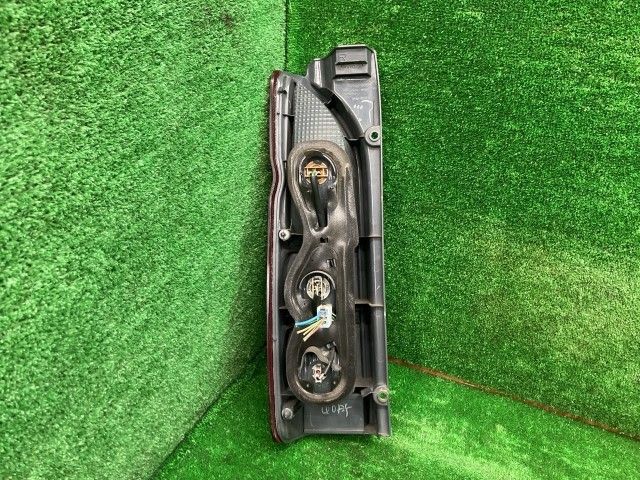 ハイエース KDH206V 右テールランプ・テールライト ロングDX 1T コイト 