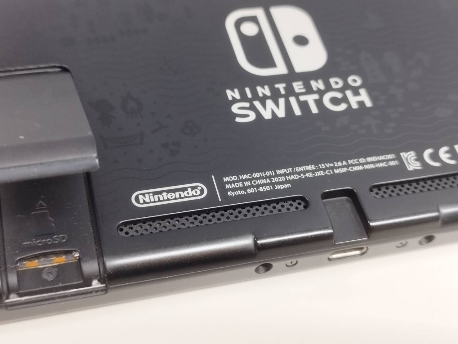 Nintendo Switch 本体 HAC-001(-01)/2020年製/バッテリー強化版〈HAD-S
