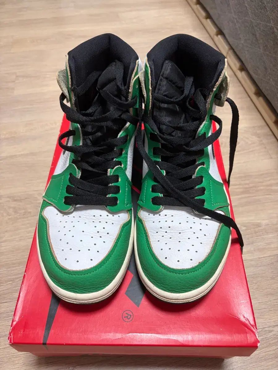(265サイズ) NIKE ジョーダン1 ミッド パイングリーン