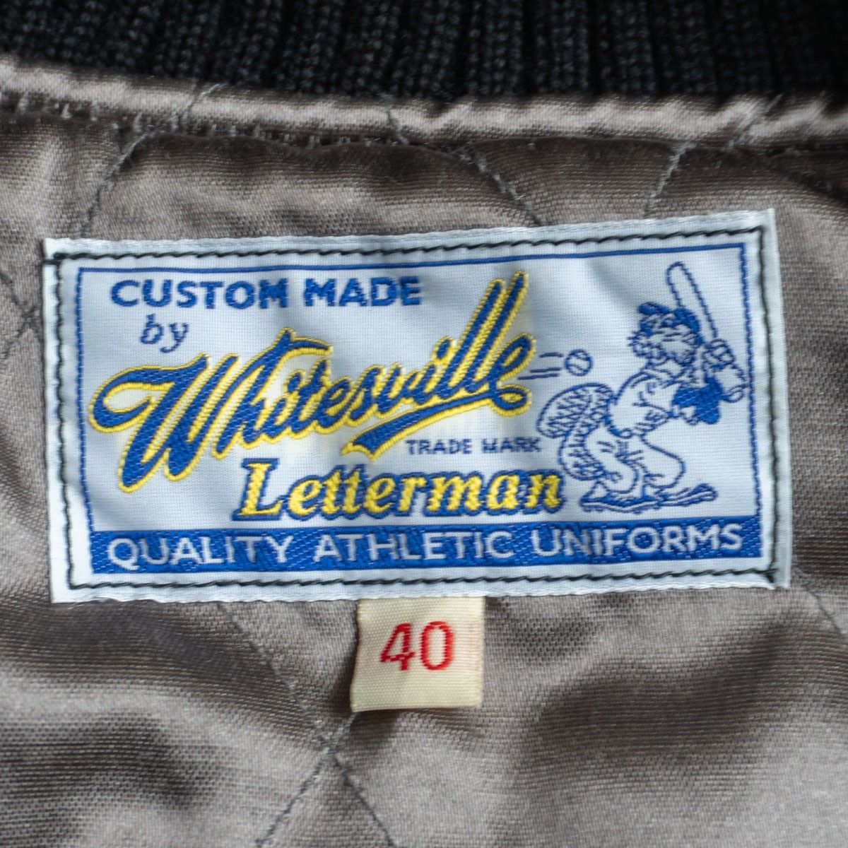 美品】WHITESVILLE【フルデコ レザースリーブ スタジャン】40