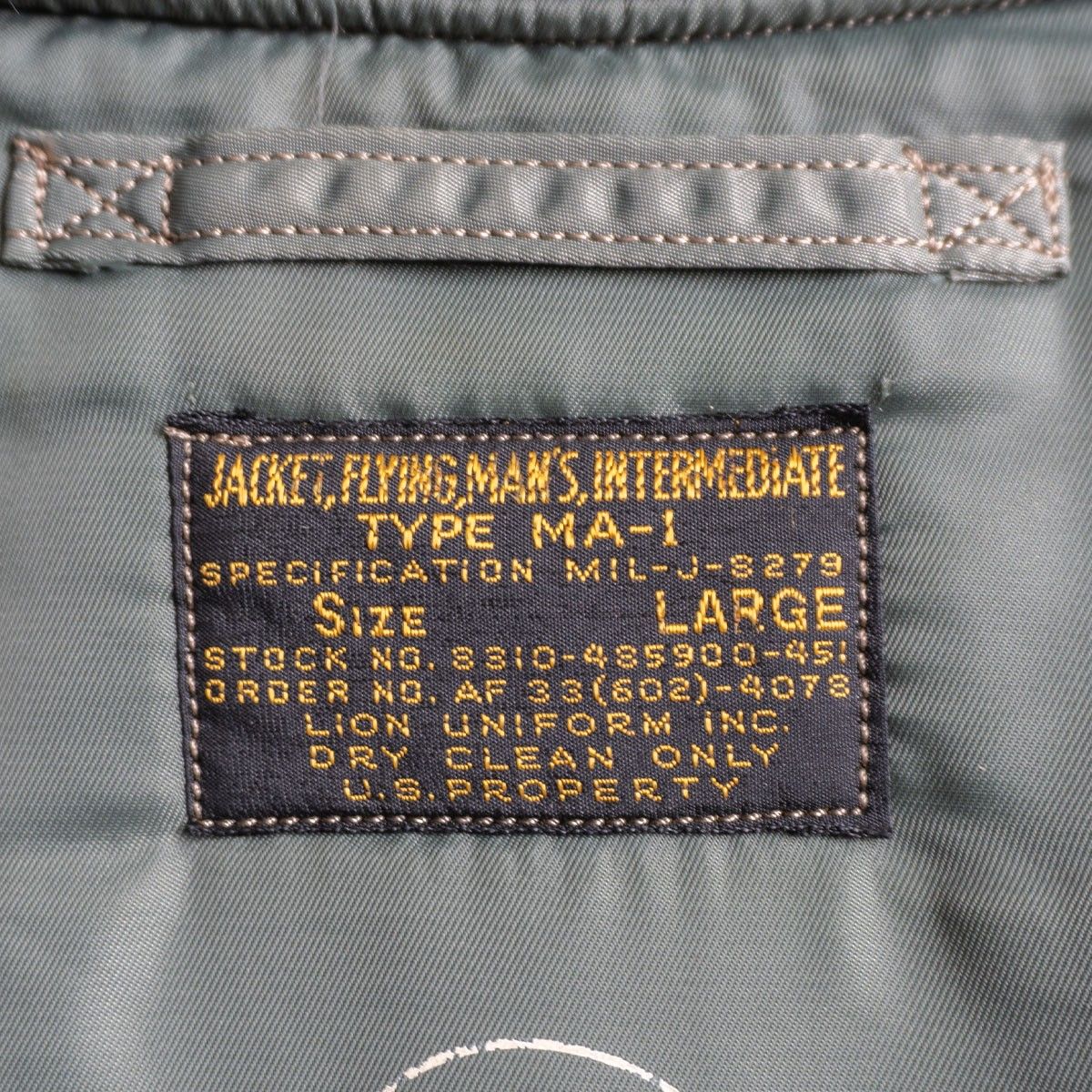 実名復刻/LION UNIFORM】BUZZ RICKSON'S【Type MA-1 フライト