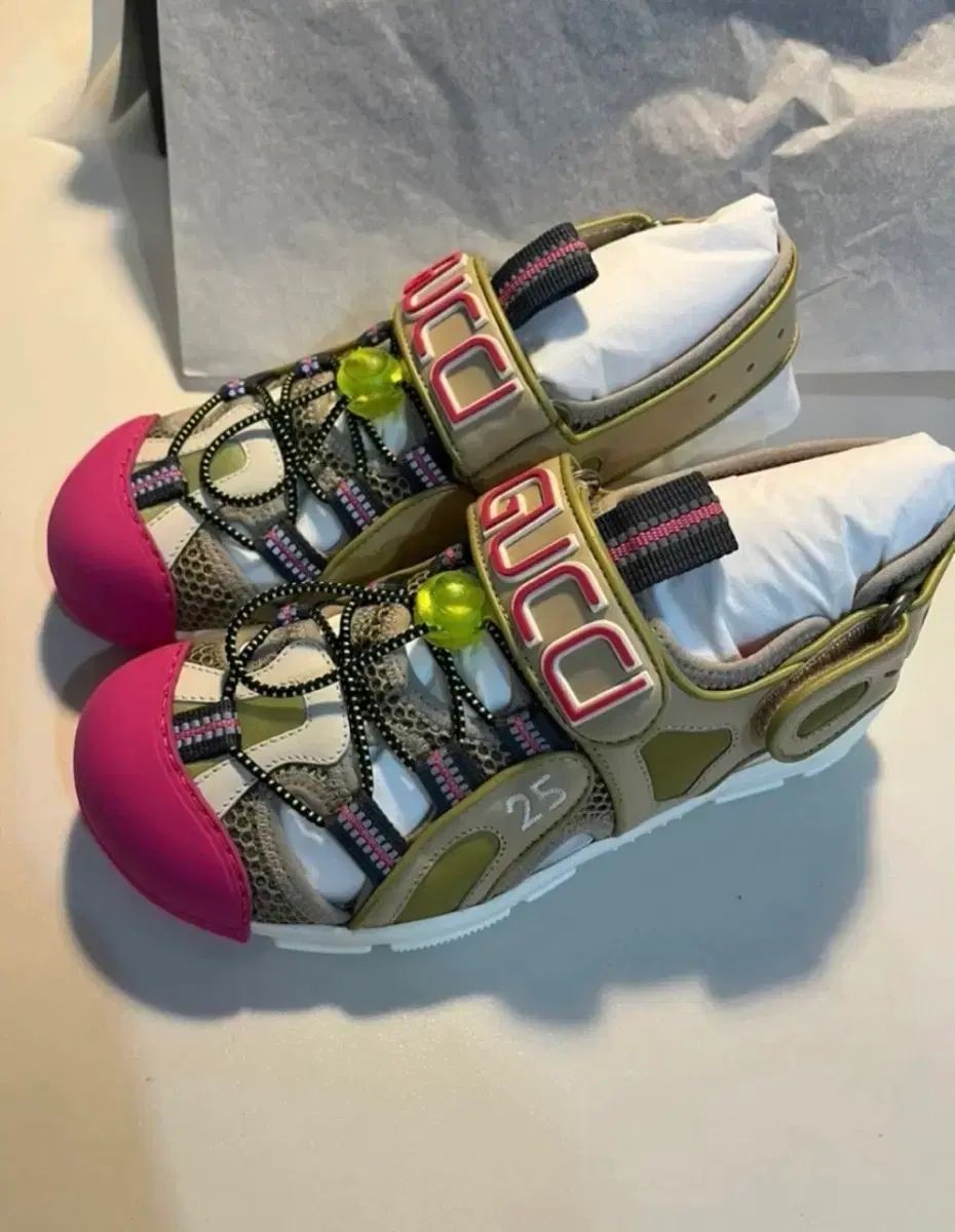 グッチ 35サイズ (正規品 新品)