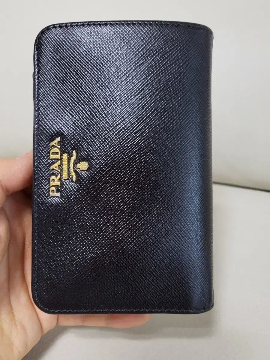 プラダ 中財布 正規品