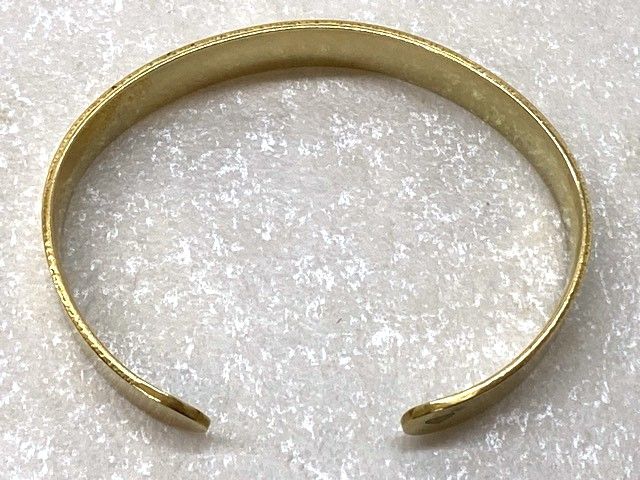 HUMAN MADE/ヒューマンメイド ロゴ刻印 バングル ブレスレット