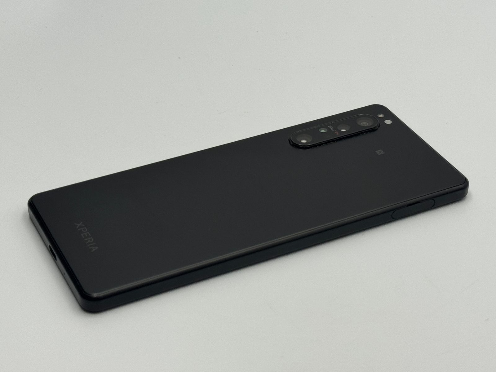 中古】 【eSIM専用端末】Rakuten Hand ホワイト SIMフリー 本体 楽天