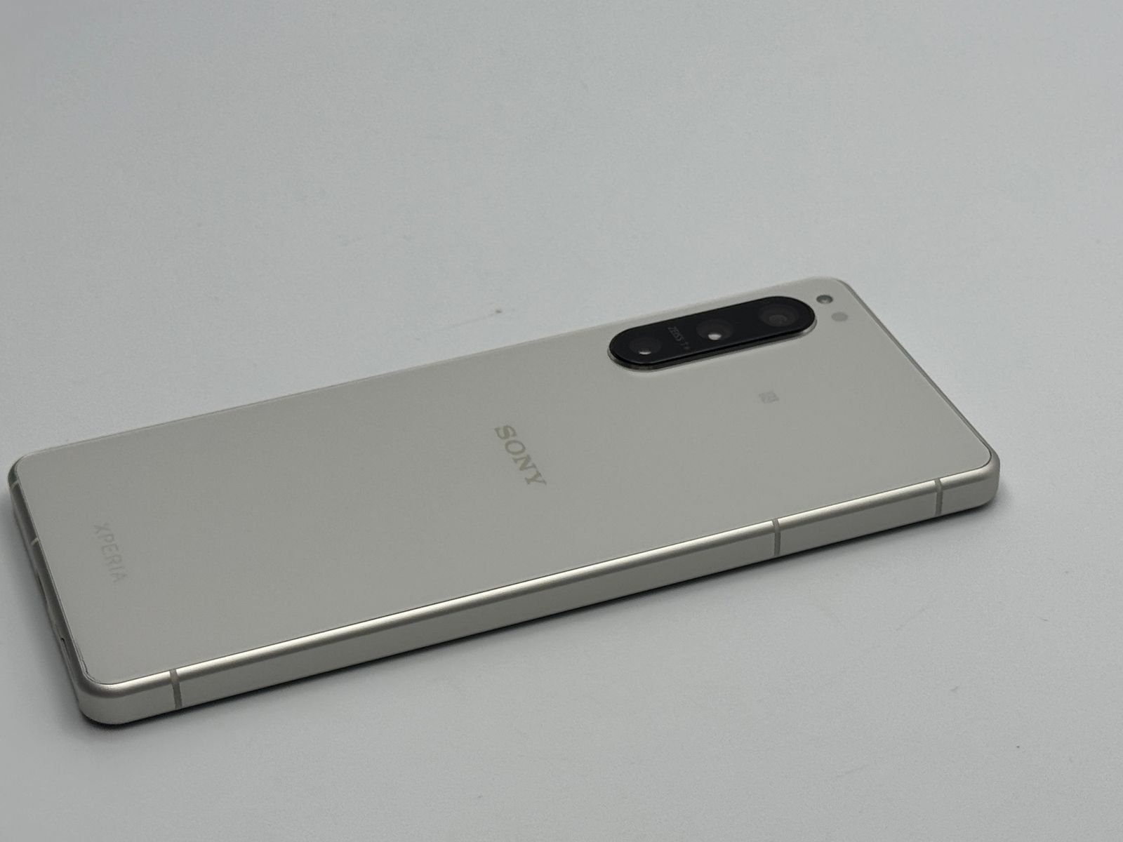 中古C】Xperia 5 IV A204SO 8GB+128GB エクリュホワイト SIMフリー 白 