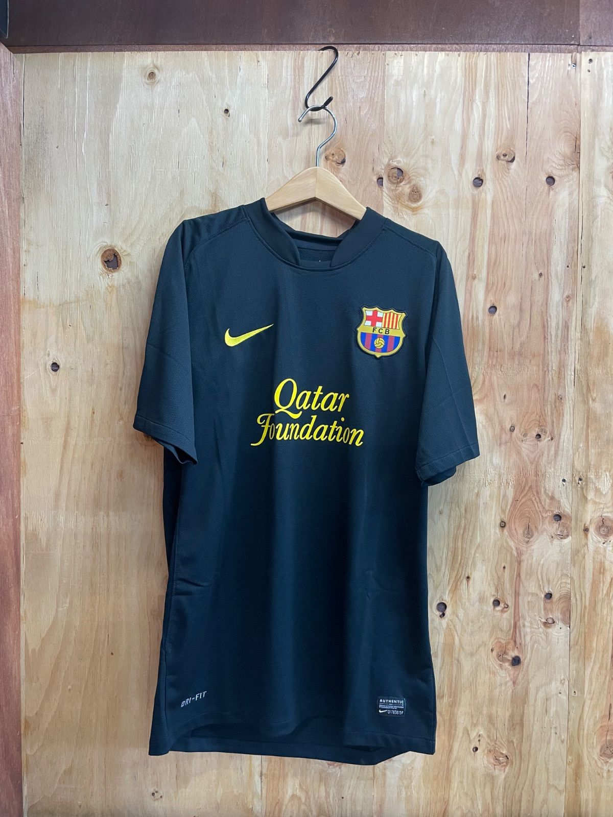 未使用品　NIKE　#4セスク・ファブレガス　アウェイユニホーム　FCバルセロナ　DRI-FIT　黒　Mサイズ