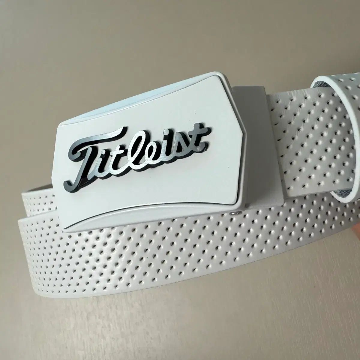タイトリスト ゴルフ ベルト 白 新品