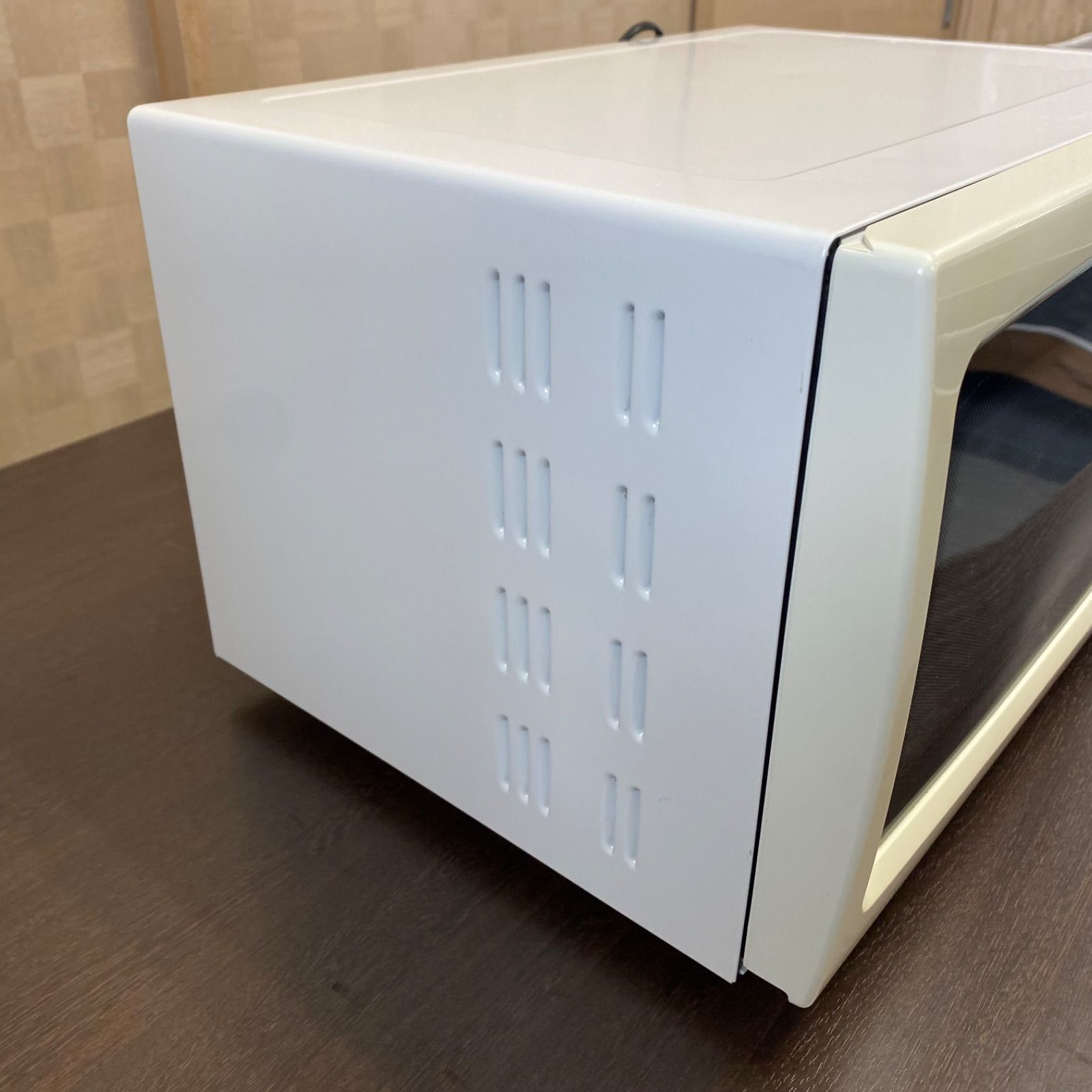 ◇SHARP◇シャープ◇電子レンジ◇RE-T3-W5◇2015年製◇本体のみ◇50Hz ◇SHARP◇シャープ◇電子レンジ◇RE-T3-W5◇2015年製◇本体のみ◇50Hz