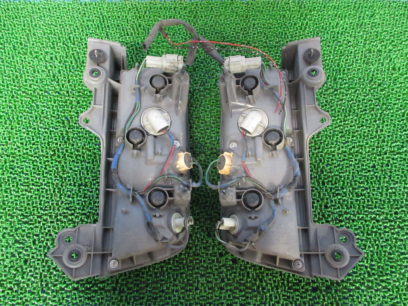 ☆SFC7136/点灯ok 日産 エルグランド TE52 PE52 E52 純正 テールライト