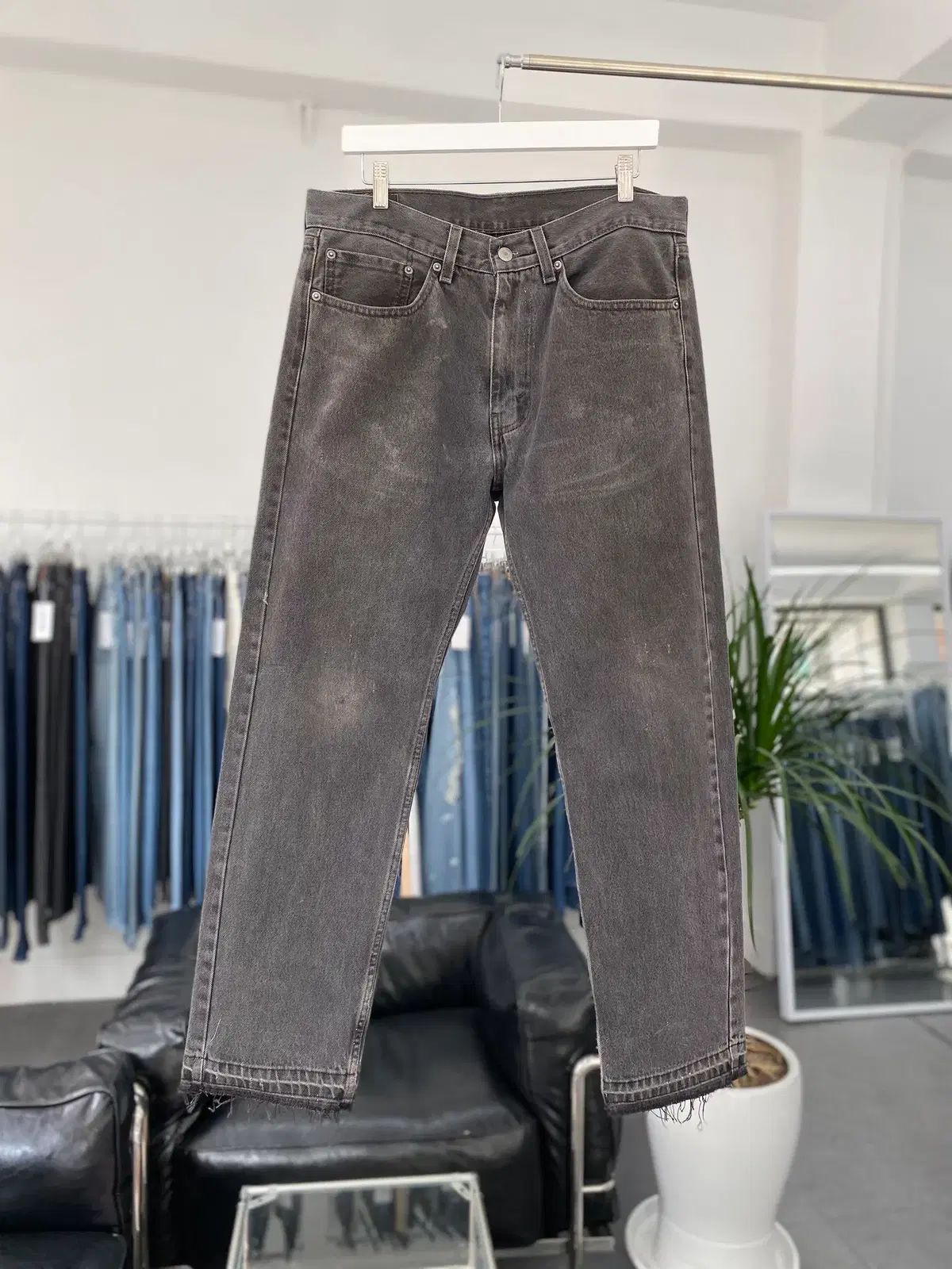 リーバイス505 ストレートフィット リワーク 33サイズ a5526