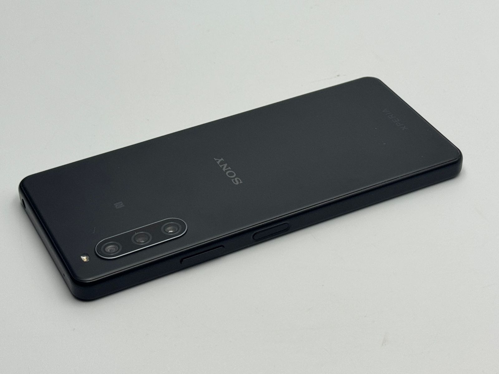 【中古B】Xperia 10 IV A202SO ブラック SIMフリー 白ロム