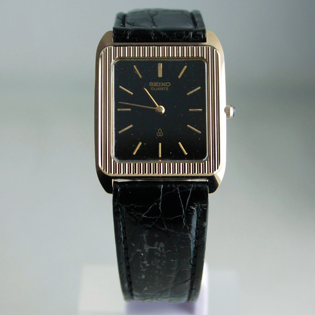 TTS-137 SEIKO DOLCE 6020-5700 80年代 クォーツ 超硬質合金 NSAG