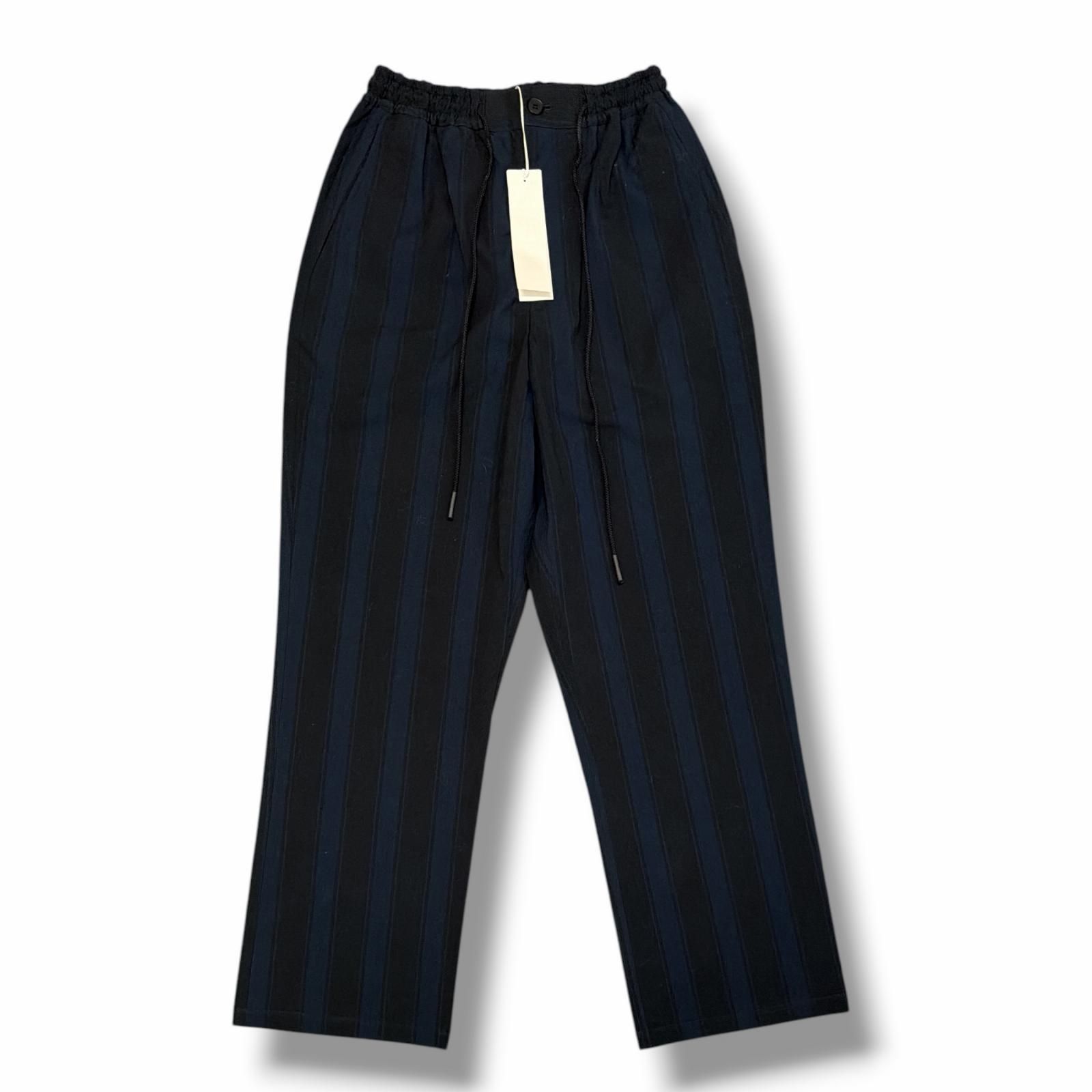 参考上代47300円 山内 塩縮加工 先染めコットン ワイドイージーパンツ スラックス ヤマウチ 21166 ブラック （18676M）