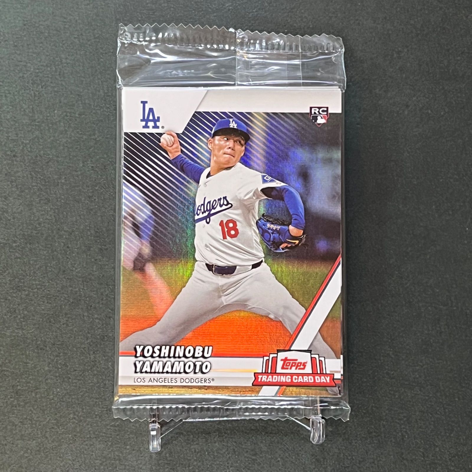 ドジャースタジアム限定配布未開封品】大谷翔平山本由伸収録 Topps