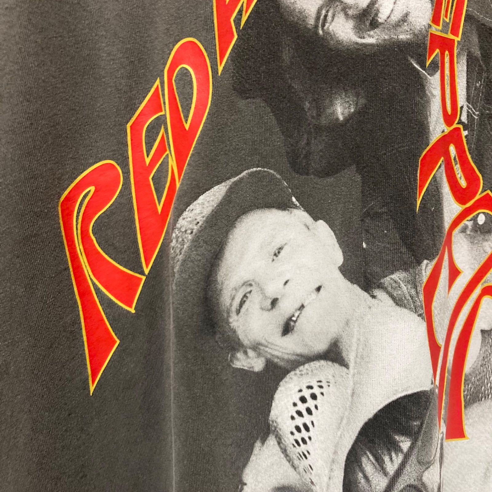 RED HOT CHILI PEPPERS Tシャツ XXL レッチリ ツアー 2024 - メルカリ