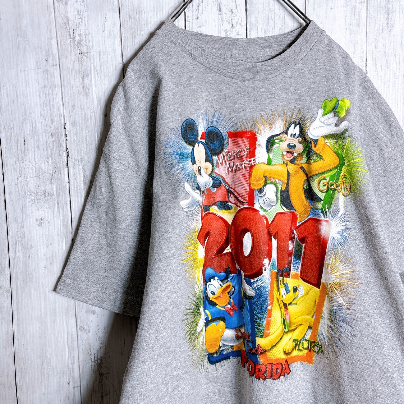 人気キャラ】DISNEY T-shirt ディズニー グレー ミッキー グーフィー
