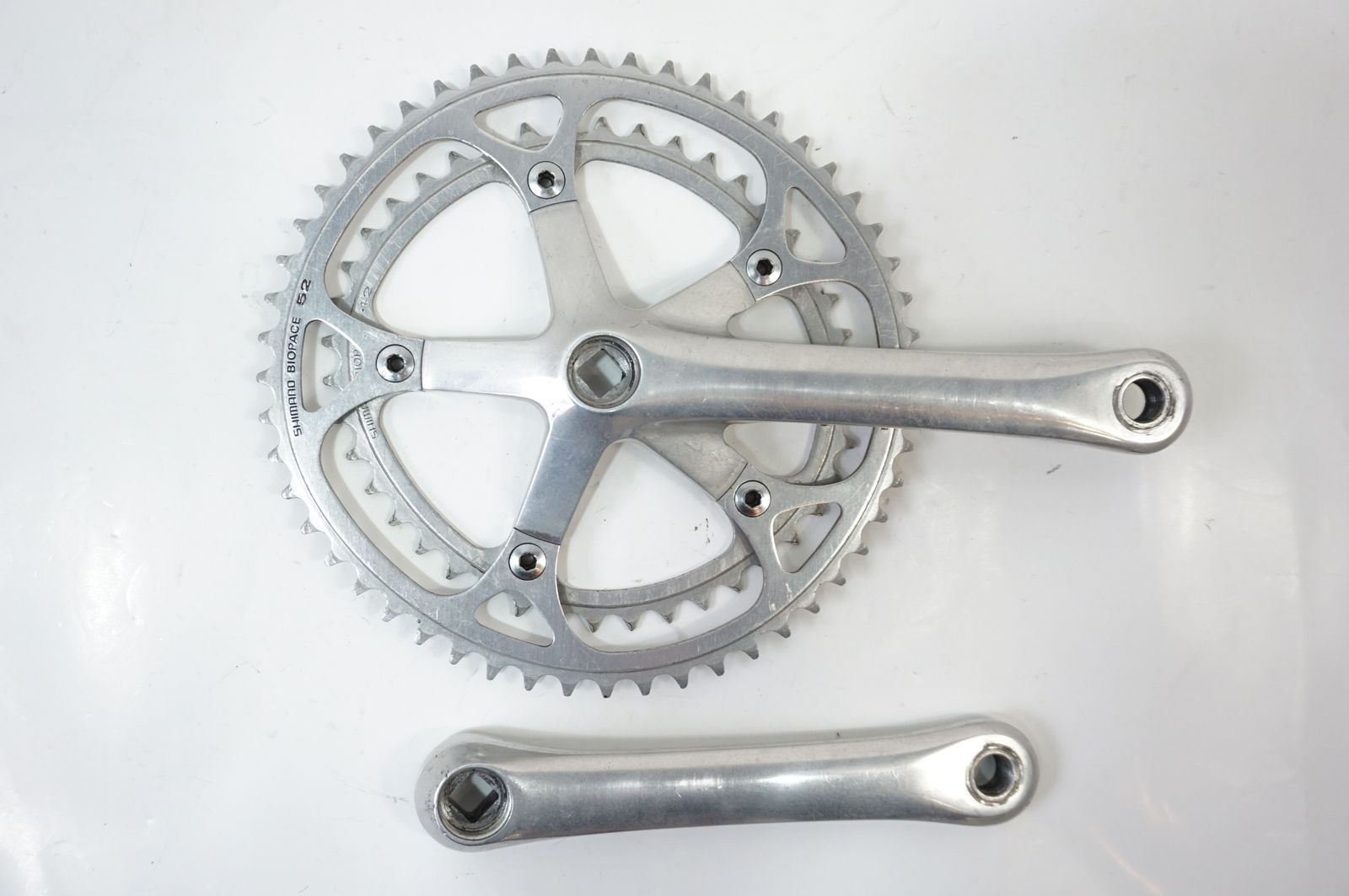 SHIMANO 「シマノ」 600 FC-6400 52-42T 172.5mm クランクセット