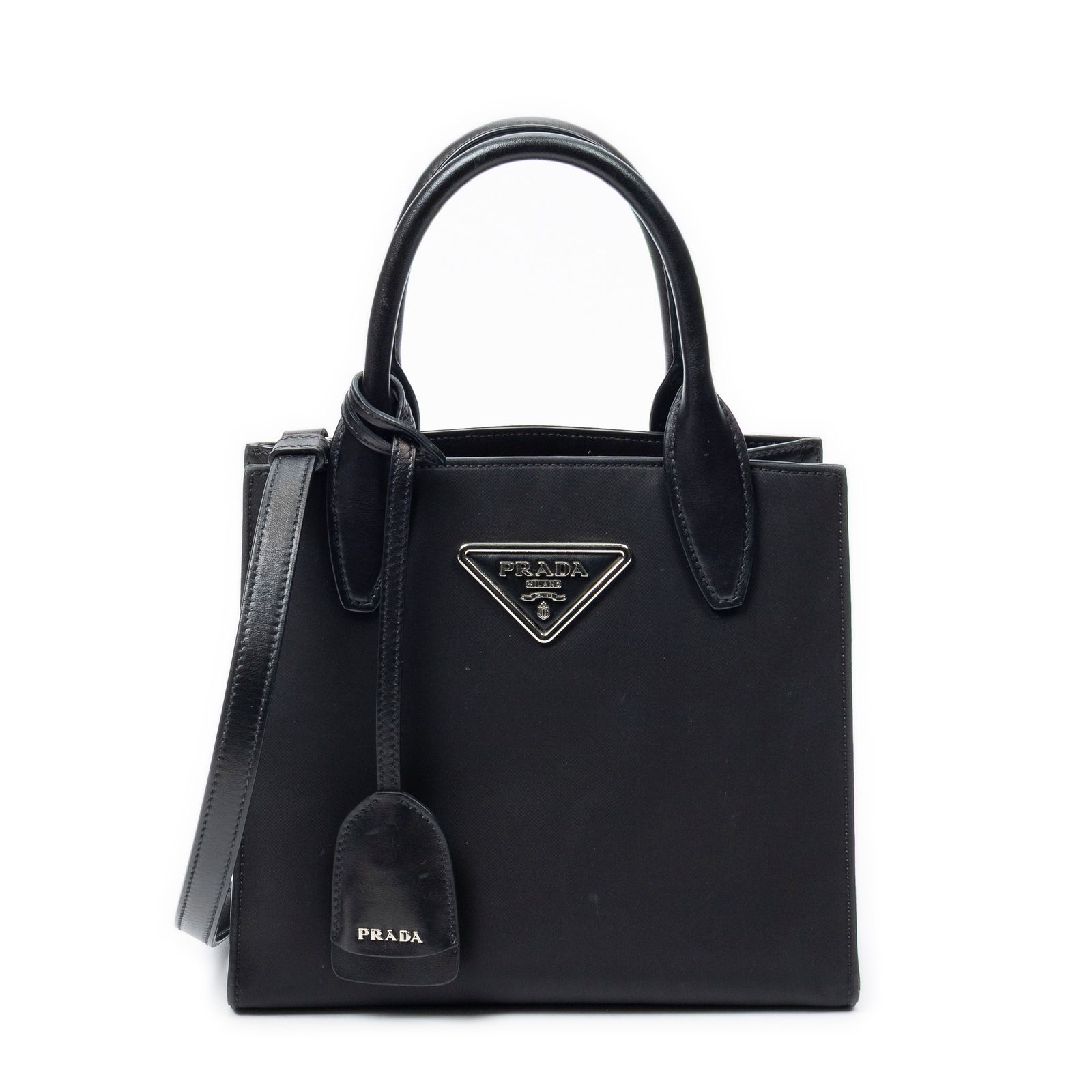 [中古] PRADA プラダスモールスクエアショッピングトート黒ナイロンキャンバスA