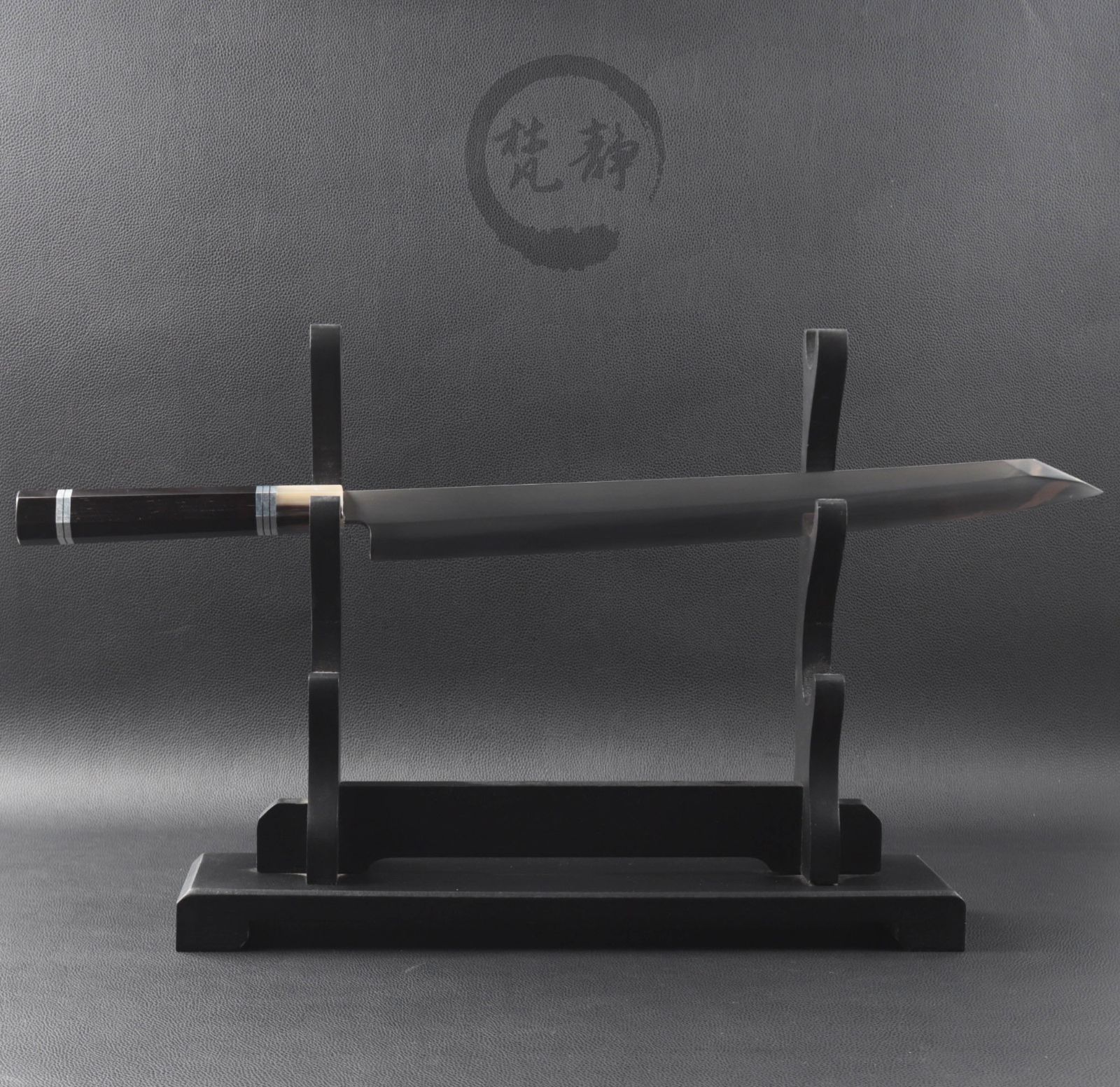水本焼 MKH1高炭素鋼 切付柳刃包丁 尺三（刃渡り390mm）黒檀八角柄（上：色水牛角／下：黒水牛角・五本銀巻）