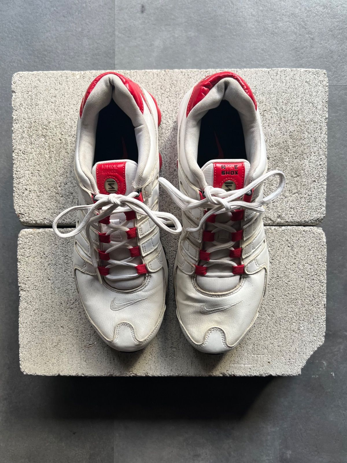 NIKE SHOX ナイキ ショックス スニーカー 28cm 白 赤