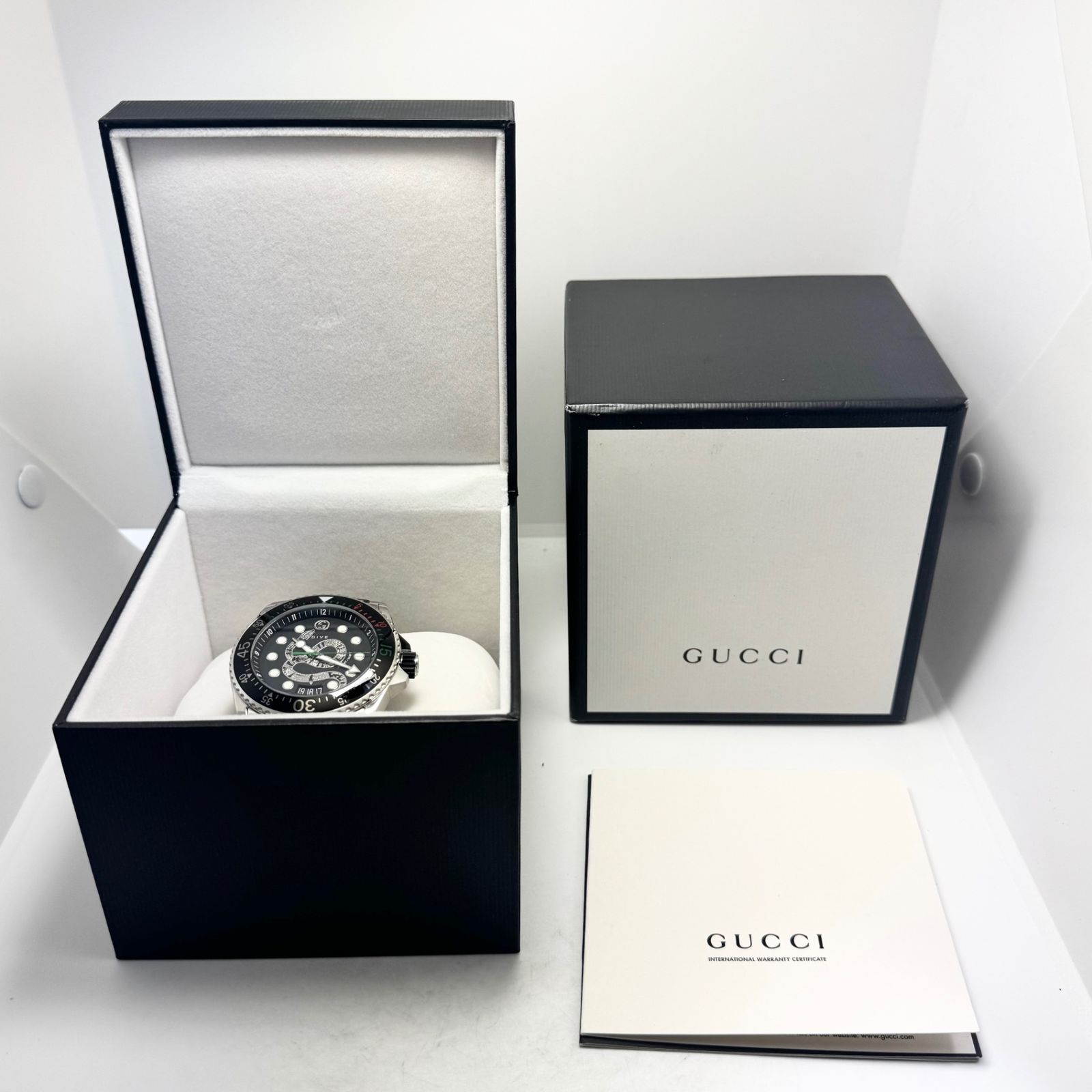 美品】腕時計 メンズ グッチ GUCCI ダイブ YA136217 136.2 キング 