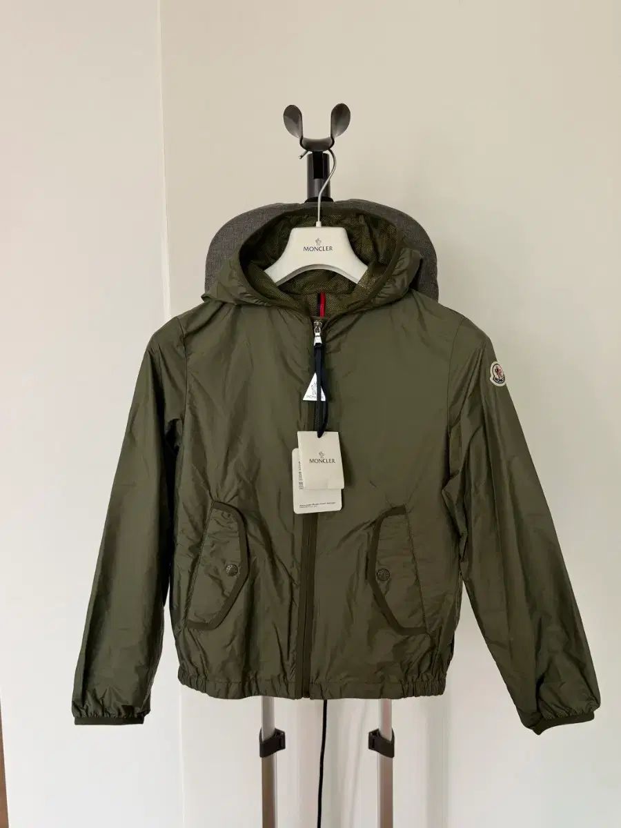 (新品韓国国内正規品) MONCLER モンクレール 12A ウィンドブレーカー アウター