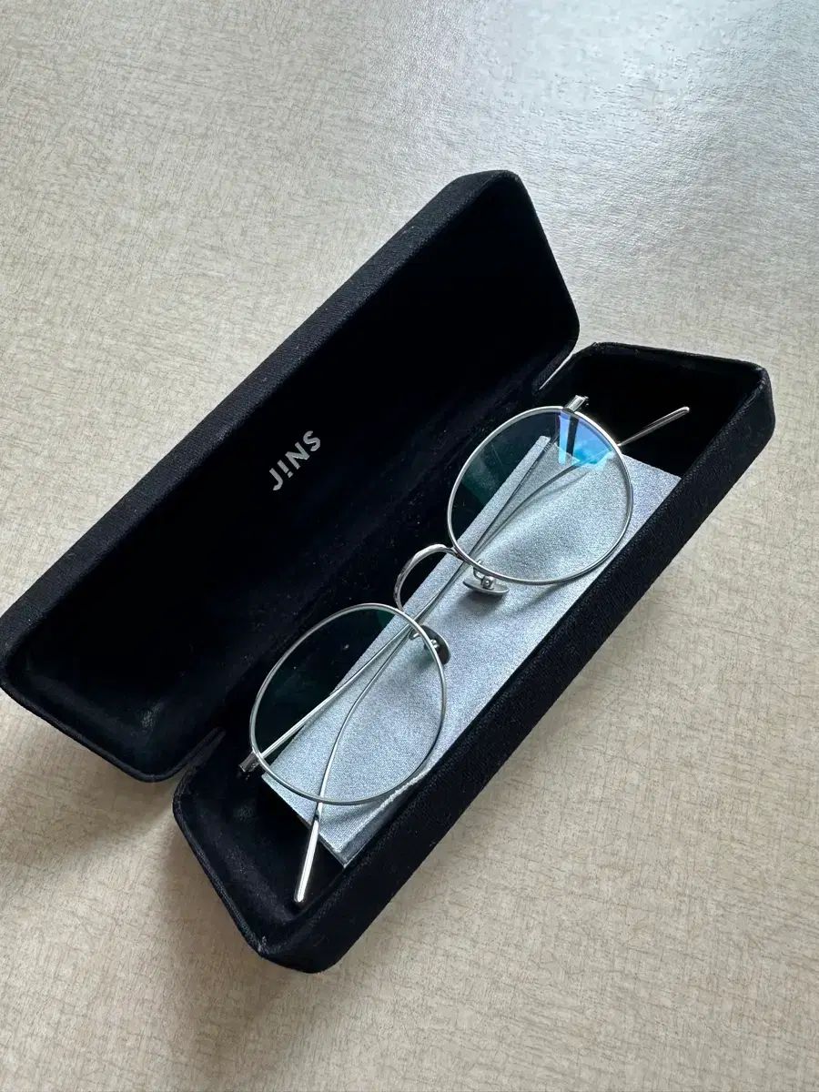 JINS シルバー チタン メガネ
