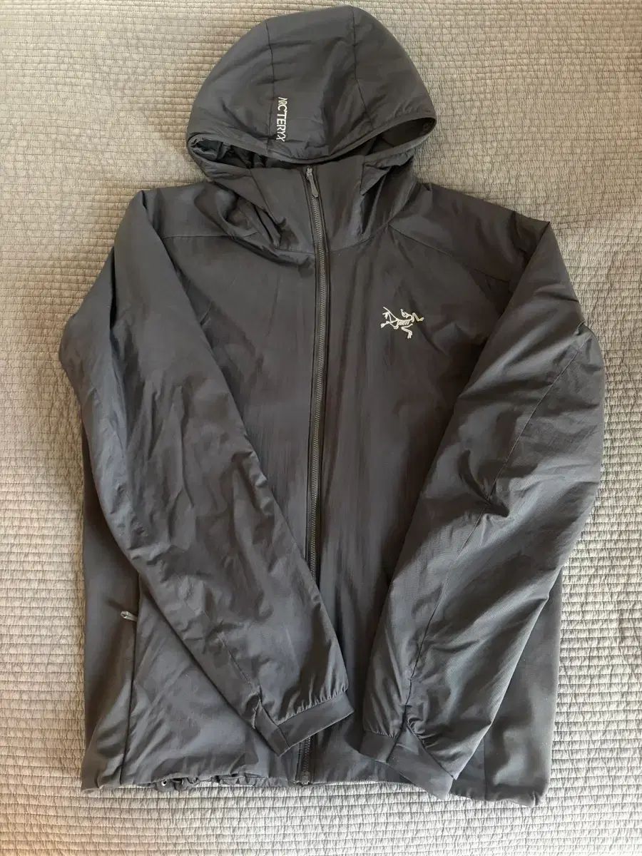 ARC'TERYX アークテリクス Atom アトム フーディー