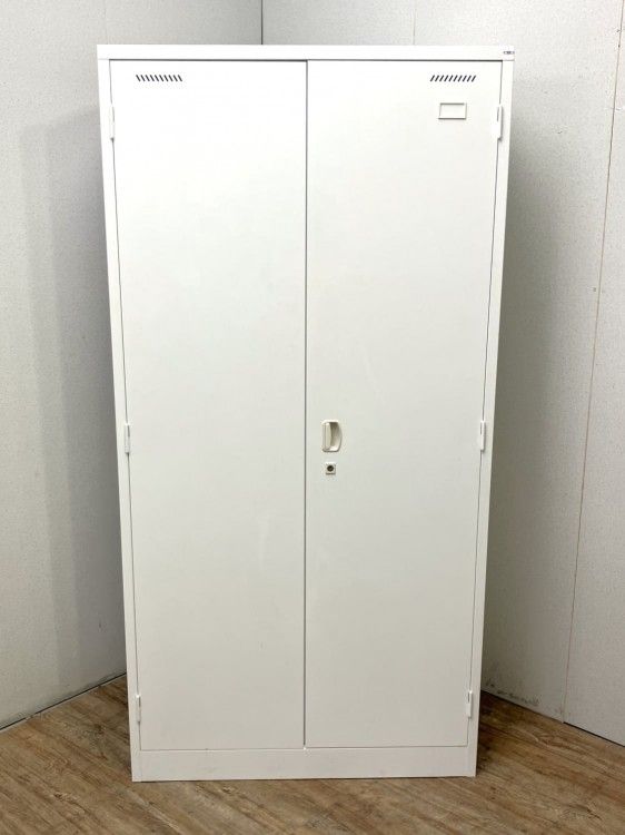 【中古品】TOYO 多人数用ロッカー 別)STL-900P ホワイト