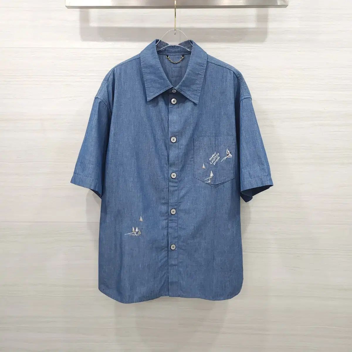 XL / ルイヴィトン LV エンブロイダード シャンブレー ショート 半袖 シャツ 1AHVVW